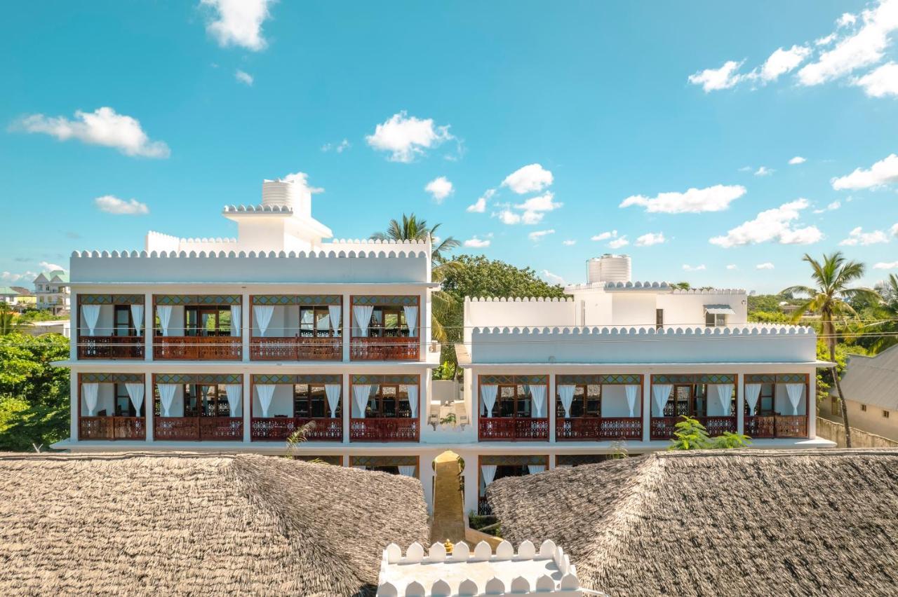 Tasneem Islamic Luxury Suites ジャンビアニ エクステリア 写真