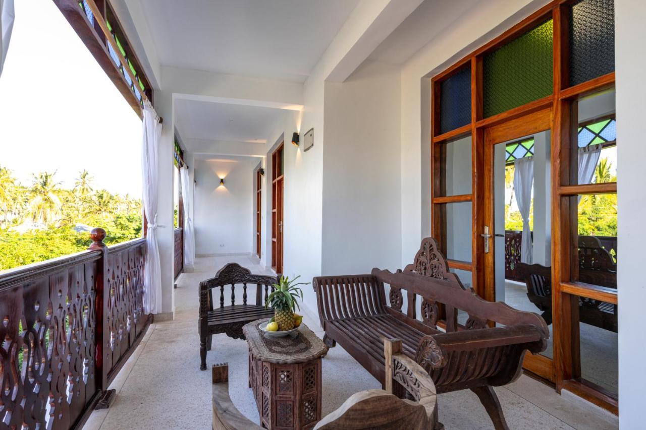 Tasneem Islamic Luxury Suites ジャンビアニ エクステリア 写真
