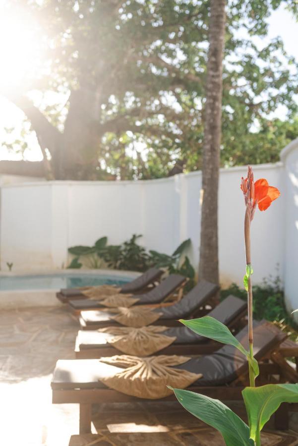 Tasneem Islamic Luxury Suites ジャンビアニ エクステリア 写真
