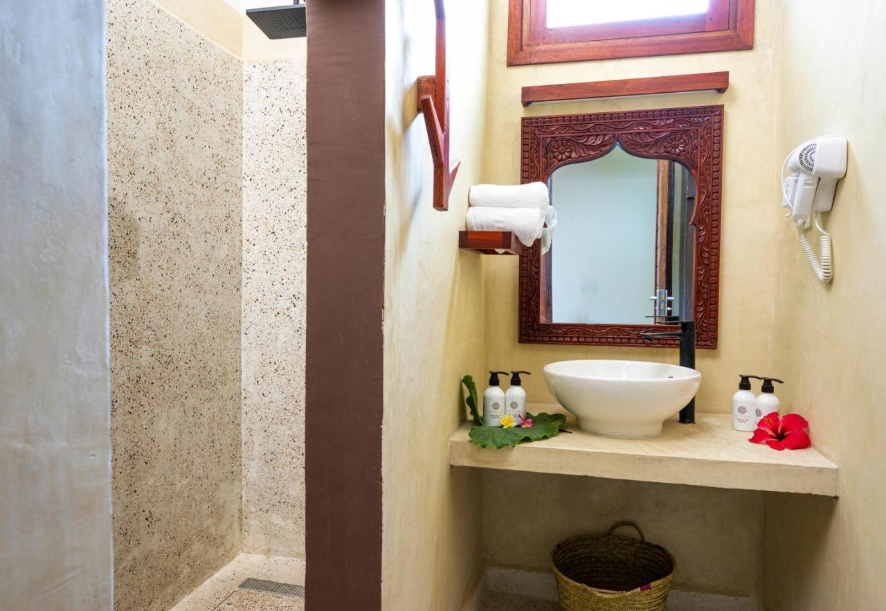 Tasneem Islamic Luxury Suites ジャンビアニ エクステリア 写真