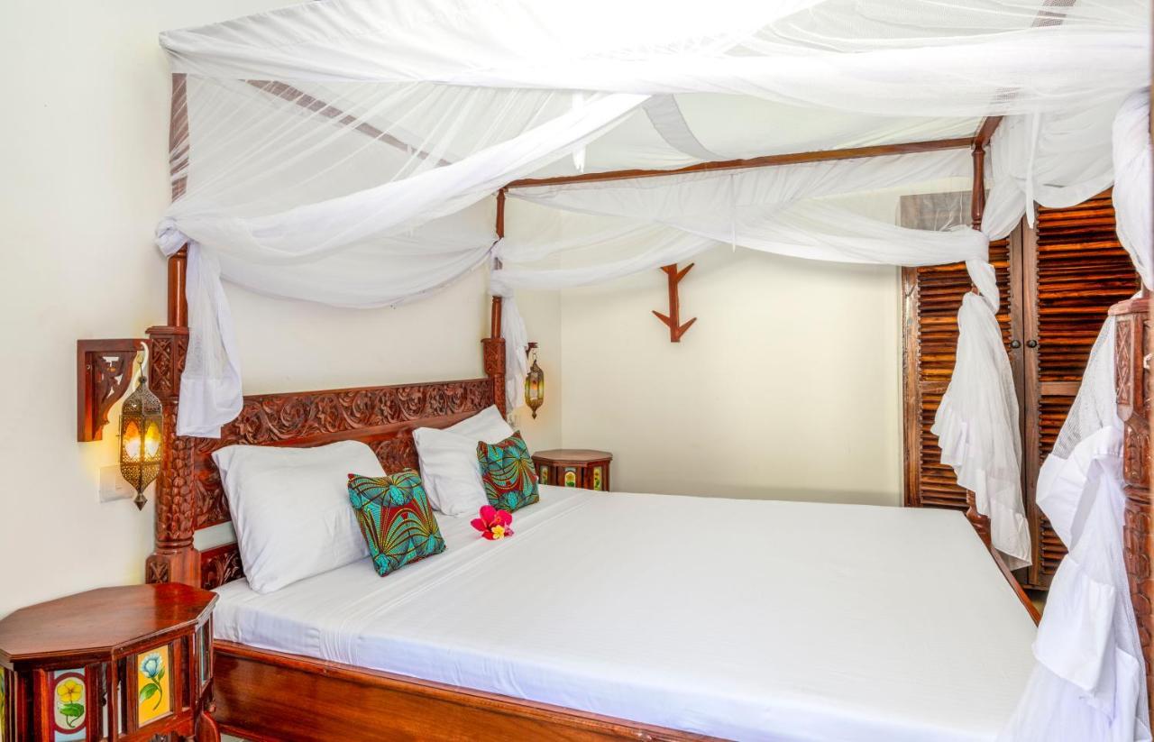 Tasneem Islamic Luxury Suites ジャンビアニ エクステリア 写真