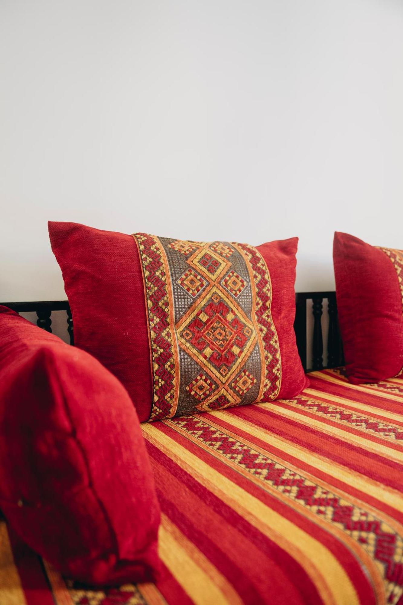 Tasneem Islamic Luxury Suites ジャンビアニ エクステリア 写真