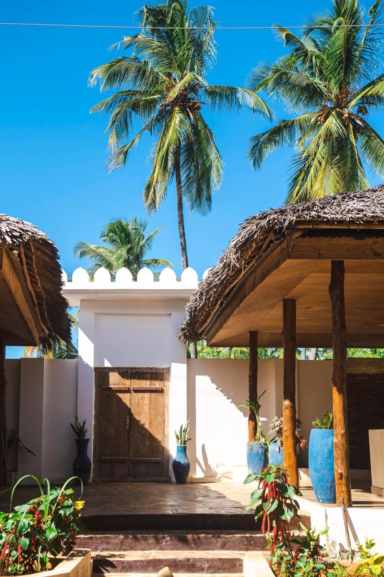 Tasneem Islamic Luxury Suites ジャンビアニ エクステリア 写真