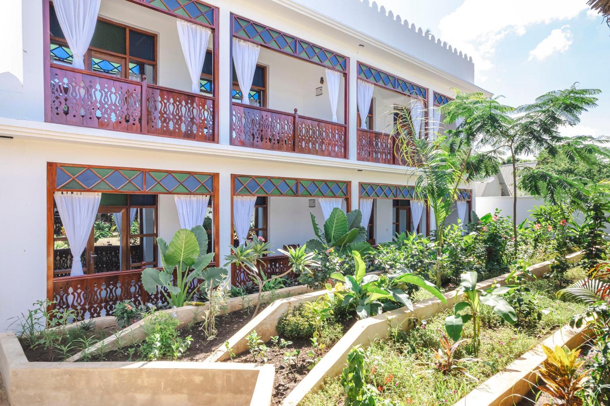 Tasneem Islamic Luxury Suites ジャンビアニ エクステリア 写真