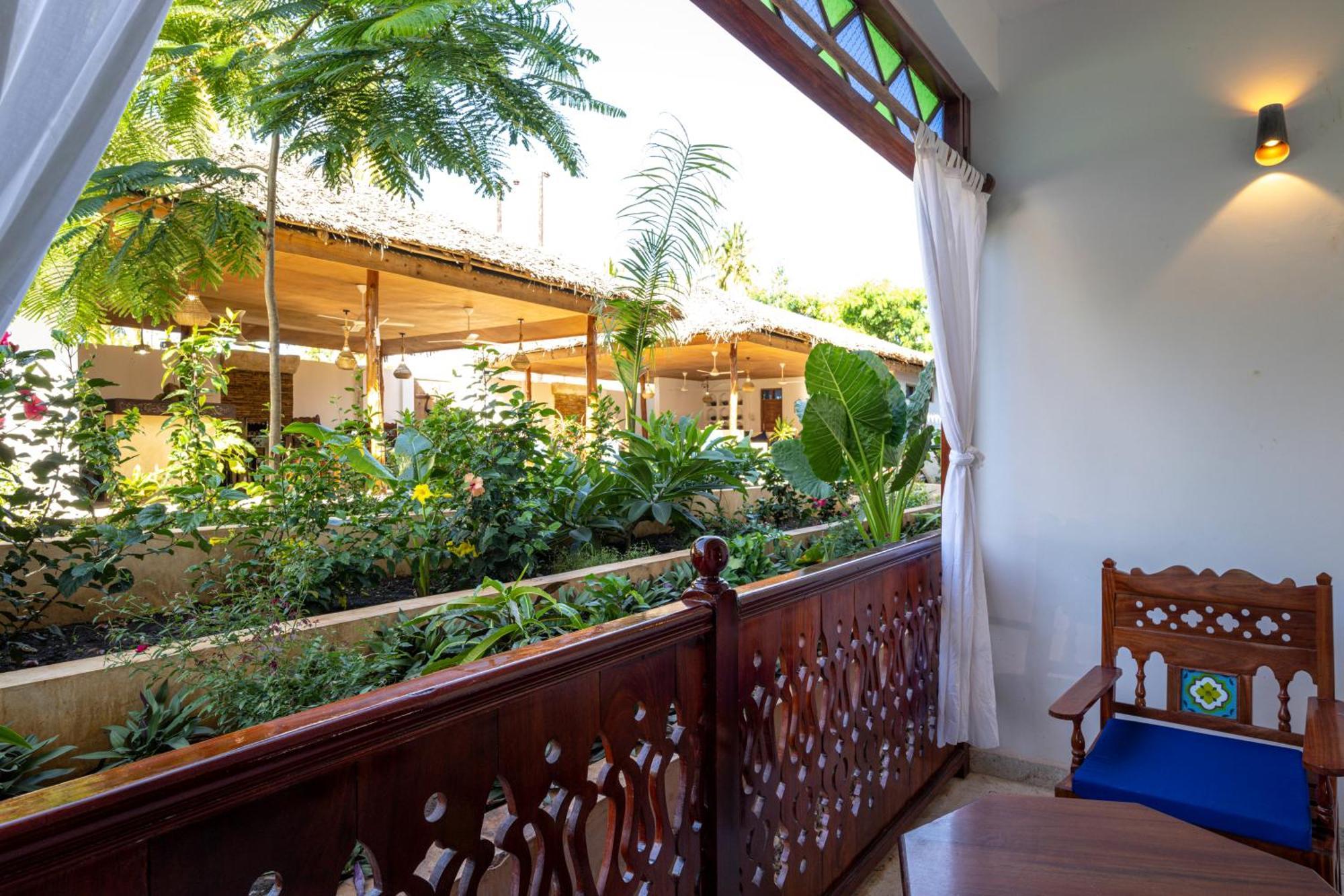 Tasneem Islamic Luxury Suites ジャンビアニ エクステリア 写真