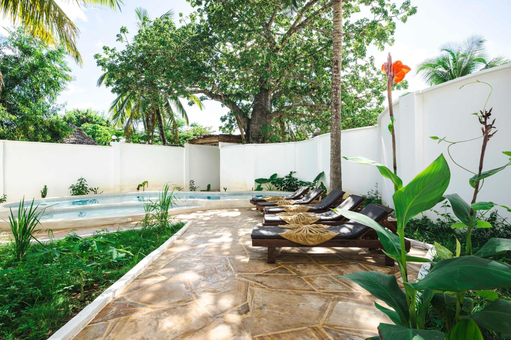Tasneem Islamic Luxury Suites ジャンビアニ エクステリア 写真